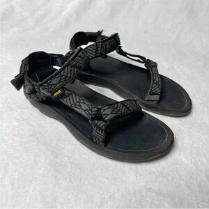 Teva hurricane XLT2 gray black strappy sandals men’s size 7